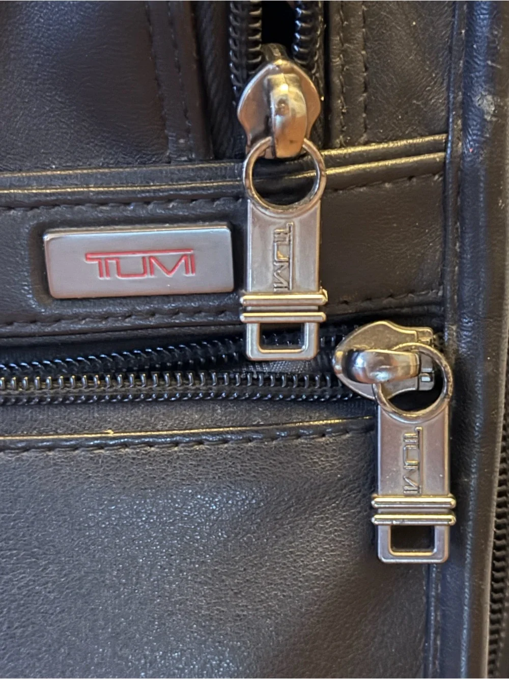 Tumi Black Leather Laptop Briefcase with Shoulder Strap